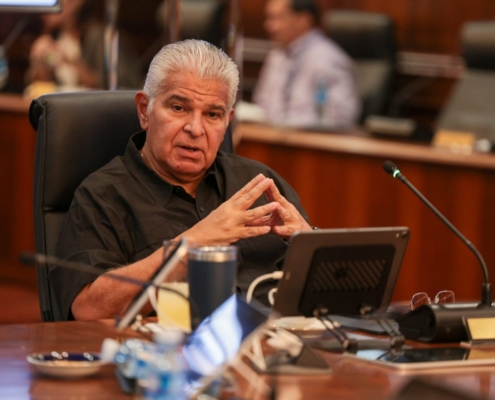 Gobierno declara estado de emergencia para atender a familias afectadas por sismo